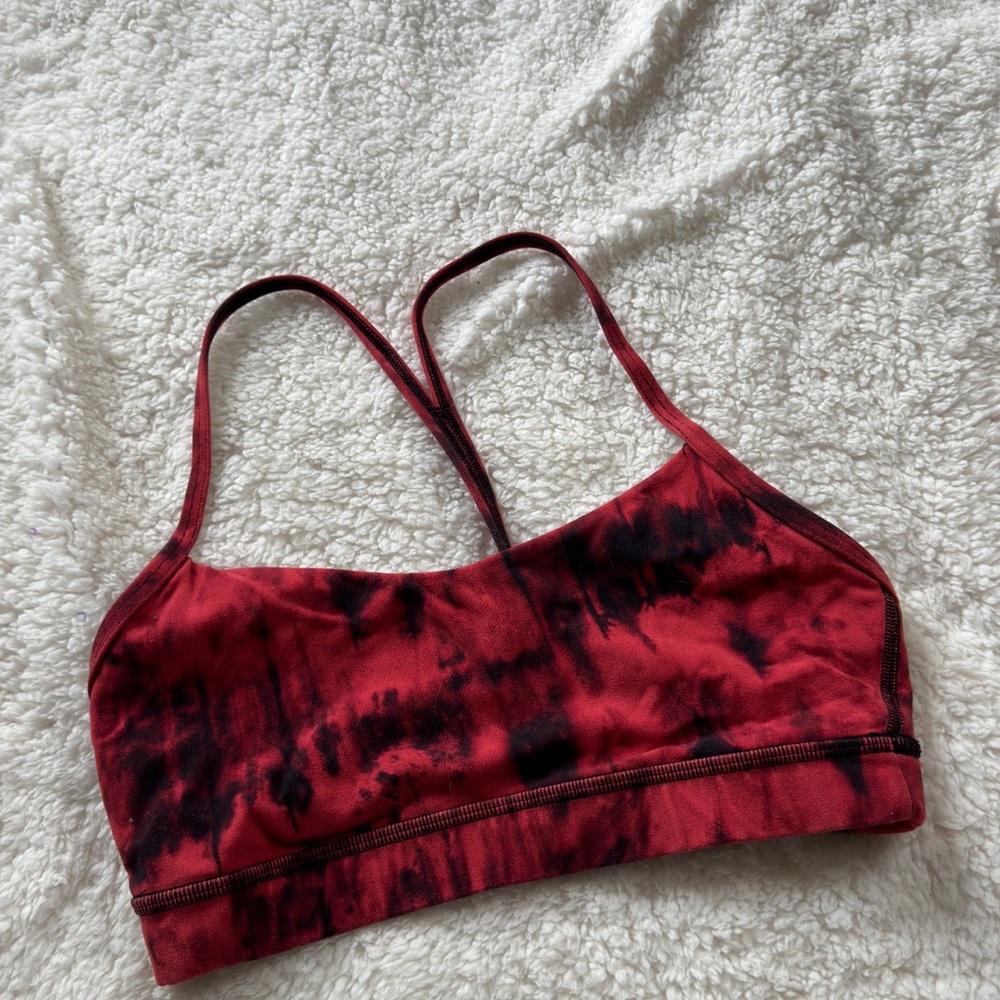 Red lululemon sports bra